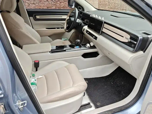 Geely ICON — Фото автомобиля 8