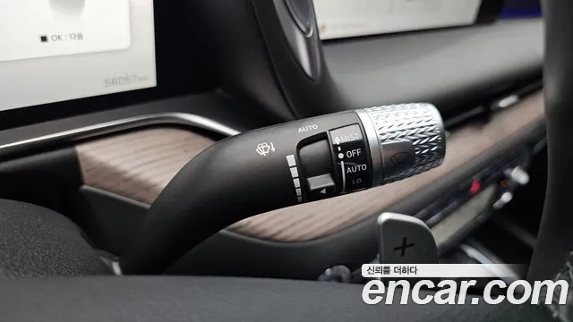 Genesis G90 Бензин 3.5 турбо AWD — Фото автомобиля 28