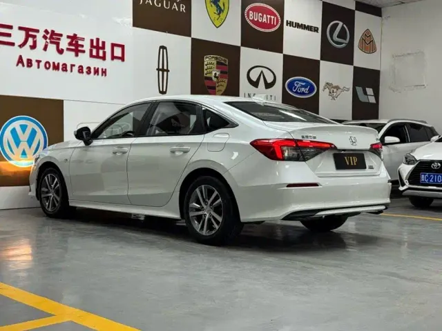 Honda Civic — Фото автомобиля 4