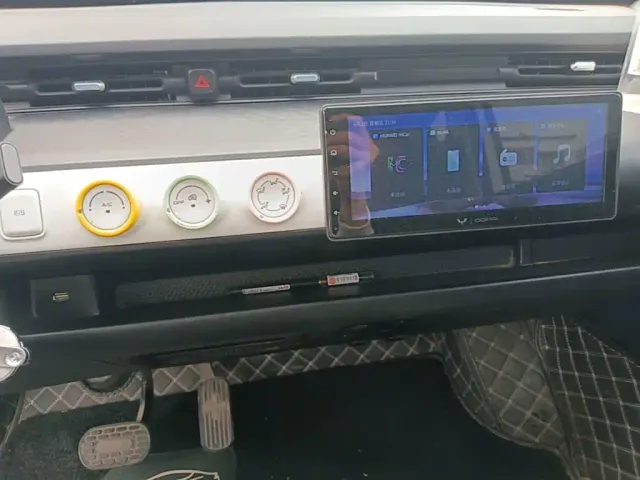 Wuling Hongguang Mini EV — Фото автомобиля 12
