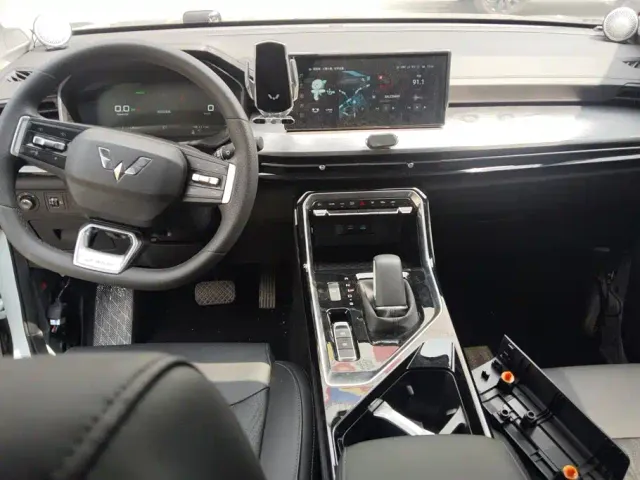 Wuling Asta — Фото автомобиля 12