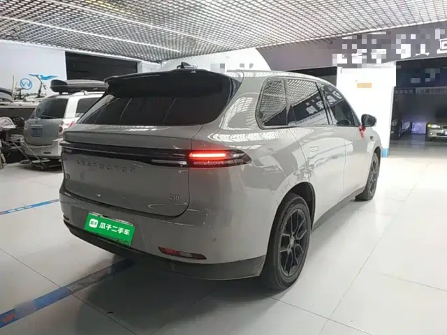 Leapmotor C10 — Фото автомобиля 6