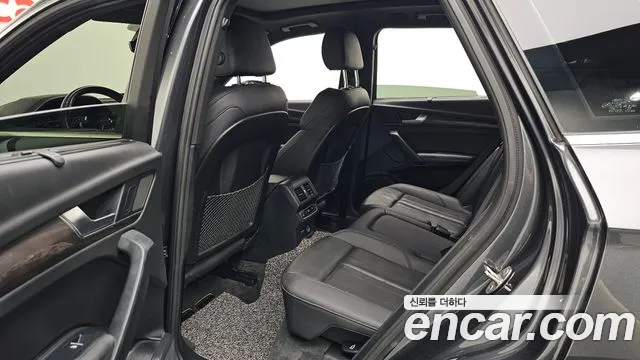 Audi Q5 40 TDI quattro Premium — Фото автомобиля 21