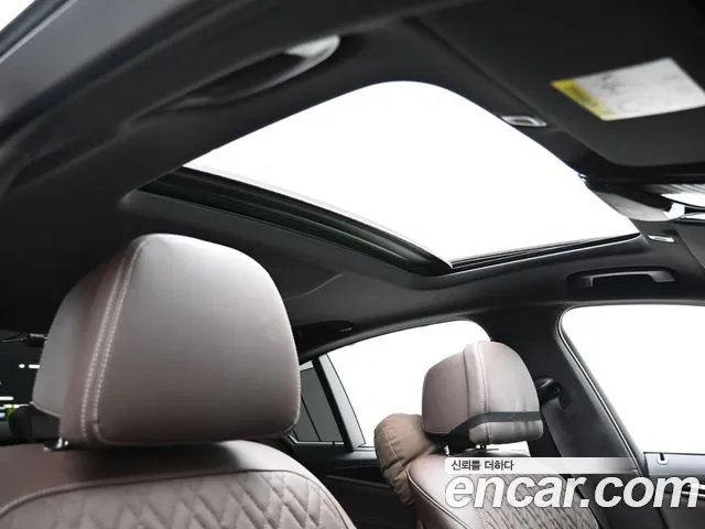BMW 5 Series G30 — Фото автомобиля 19