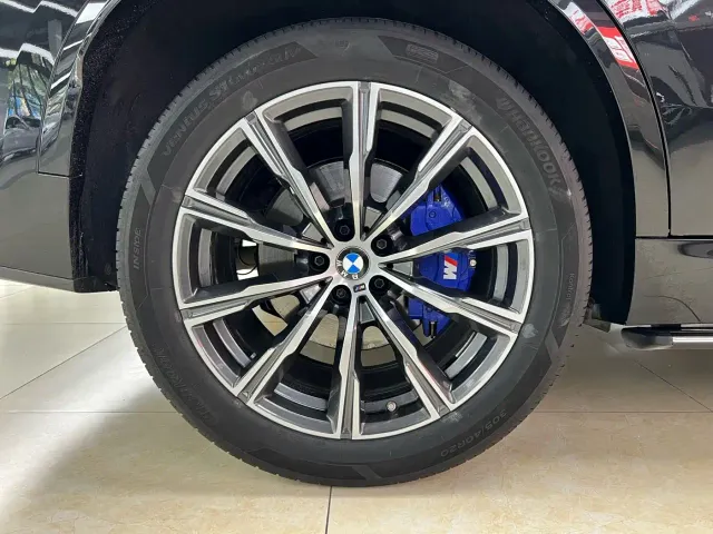 BMW X5 — Фото автомобиля 29