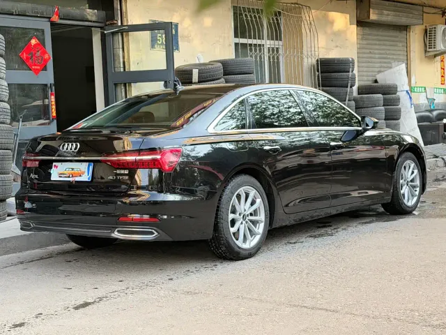 Audi A6L — Фото автомобиля 10