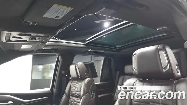 Cadillac Escalade Escalade 5 поколение — Фото автомобиля 17