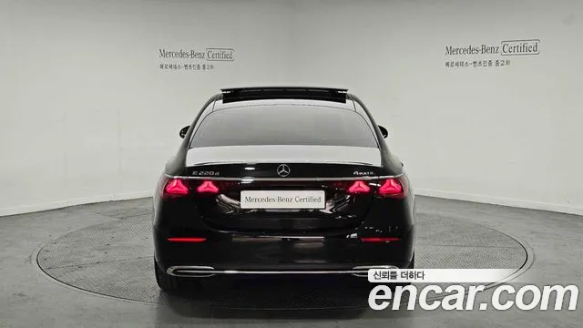Mercedes-Benz E-Class W214 — Фото автомобиля 4