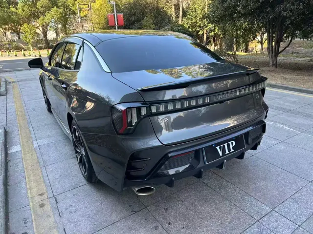 Lynk & Co 03 — Фото автомобиля 10