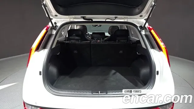 Kia Niro New — Фото автомобиля 26