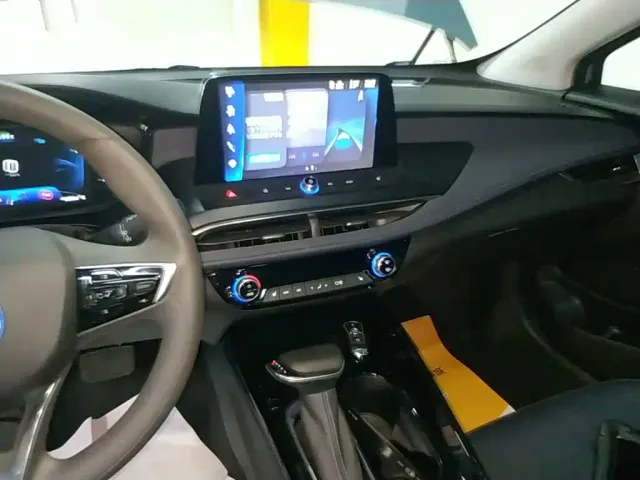 Buick Velite 6 — Фото автомобиля 12