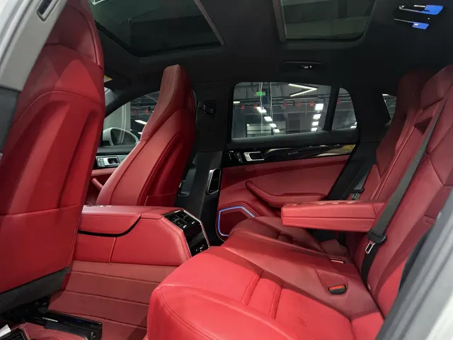 Porsche Panamera — Фото автомобиля 9