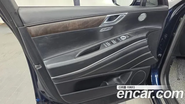 Genesis GV80 2.5T Бензин AWD — Фото автомобиля 24