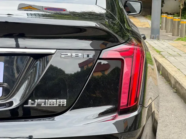 Cadillac CT5 — Фото автомобиля 11