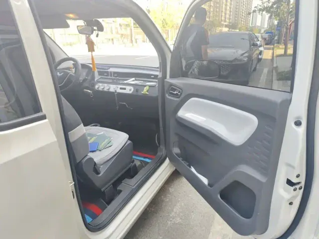 Wuling Hongguang Mini EV — Фото автомобиля 19