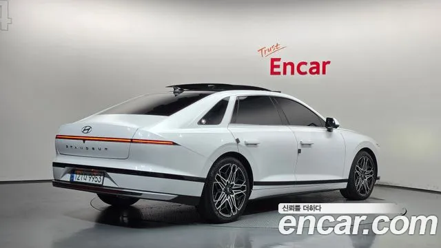 Hyundai Grandeur GN7 — Фото автомобиля 2