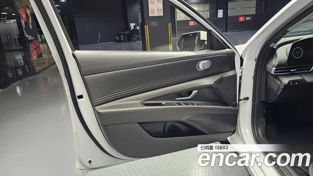 Hyundai Avante CN7 — Фото автомобиля 13