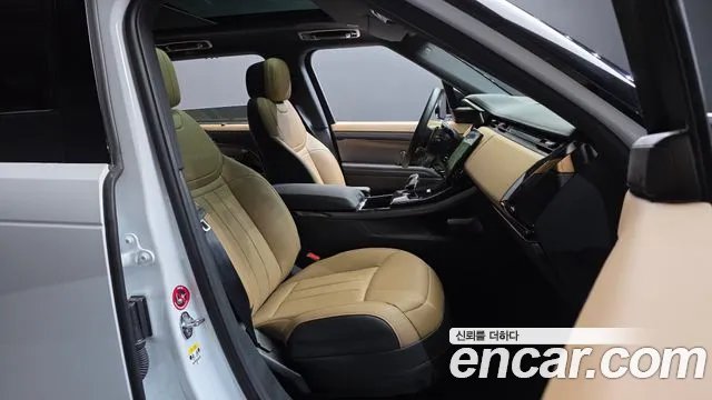 Land Rover Range Rover Sport — Фото автомобиля 16