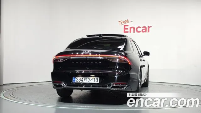 Hyundai Grandeur Grandeur (New) — Фото автомобиля 4