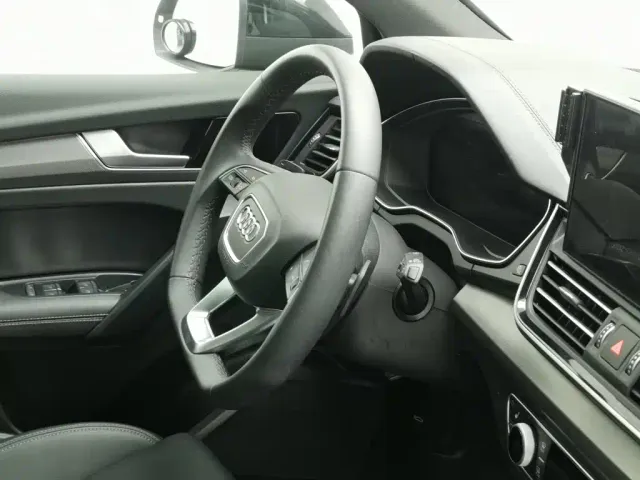 Audi Q5L — Фото автомобиля 22
