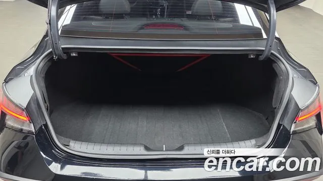 Hyundai Avante CN7 — Фото автомобиля 24