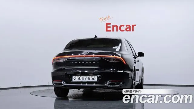 Hyundai Grandeur Grandeur (New) — Фото автомобиля 4
