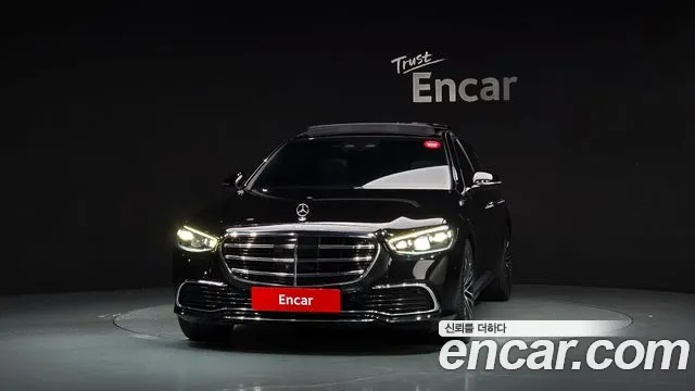 Mercedes-Benz S-Class — Фото автомобиля 3