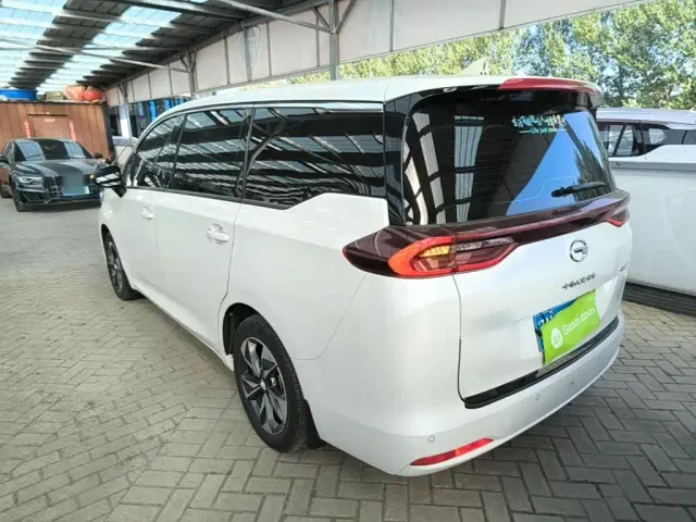 GAC Trumpchi M6 — Фото автомобиля 4