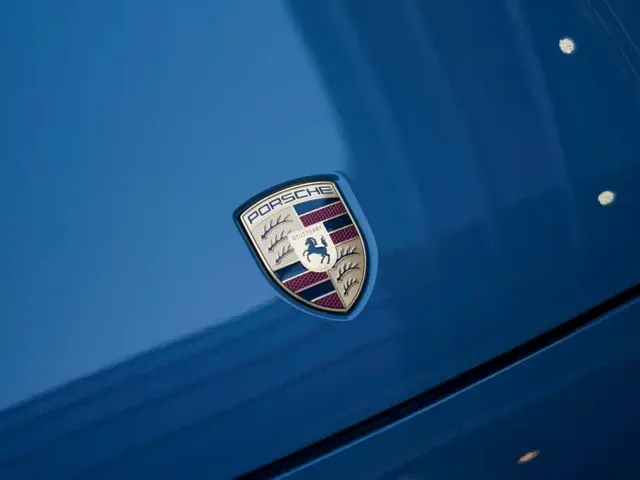 Porsche Cayenne — Фото автомобиля 20