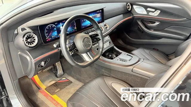 Mercedes-Benz CLS-Class — Фото автомобиля 10