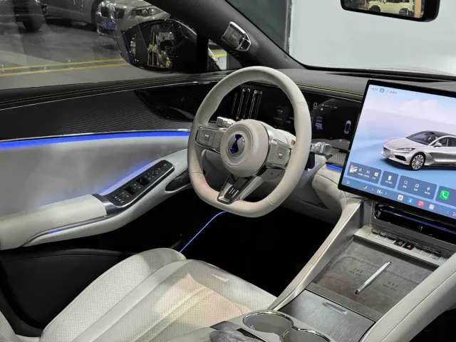 Denza Z9GT — Фото автомобиля 10