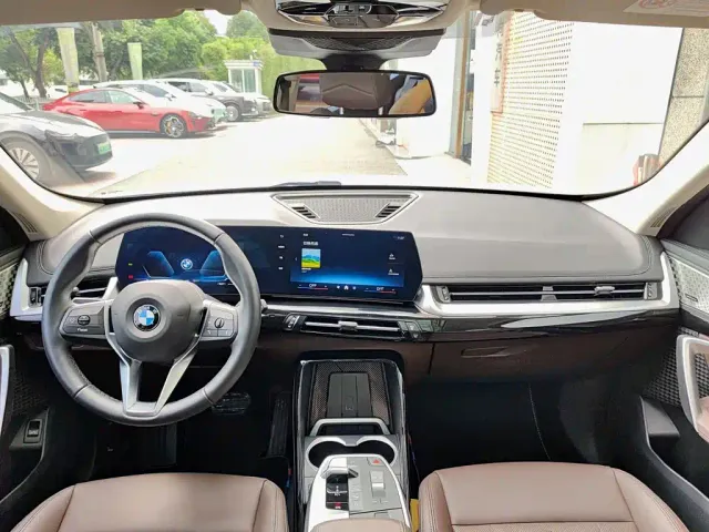 BMW X1 — Фото автомобиля 10