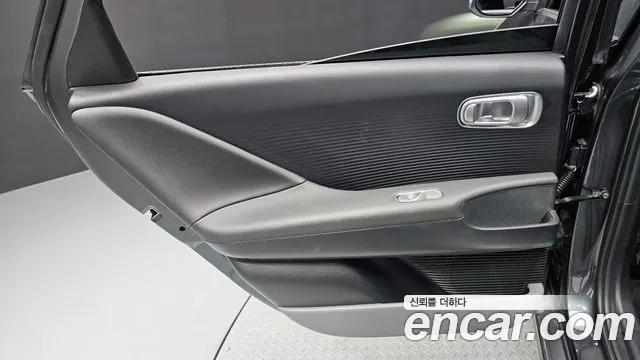 Hyundai Ioniq 6 — Фото автомобиля 14