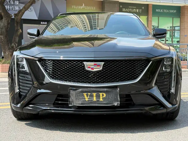 Cadillac CT5 — Фото автомобиля 2