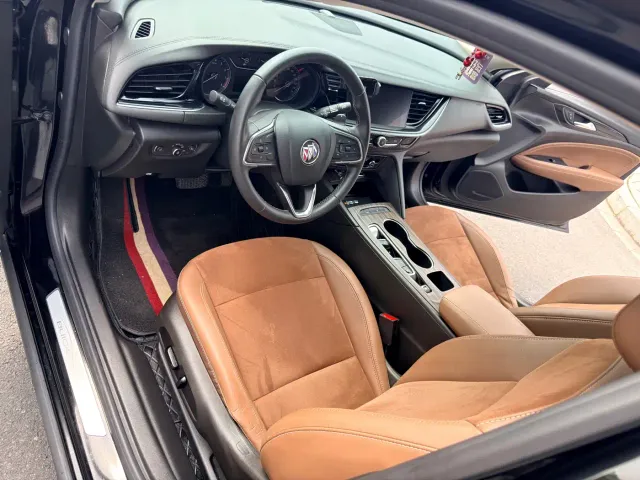 Buick Regal — Фото автомобиля 8