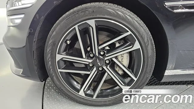 Genesis G80 RG3 — Фото автомобиля 5