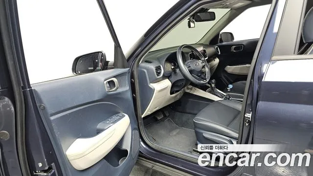 Hyundai Venue — Фото автомобиля 10