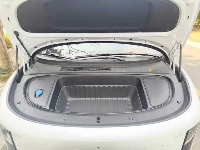 Li Auto i6 — Фото автомобиля 9