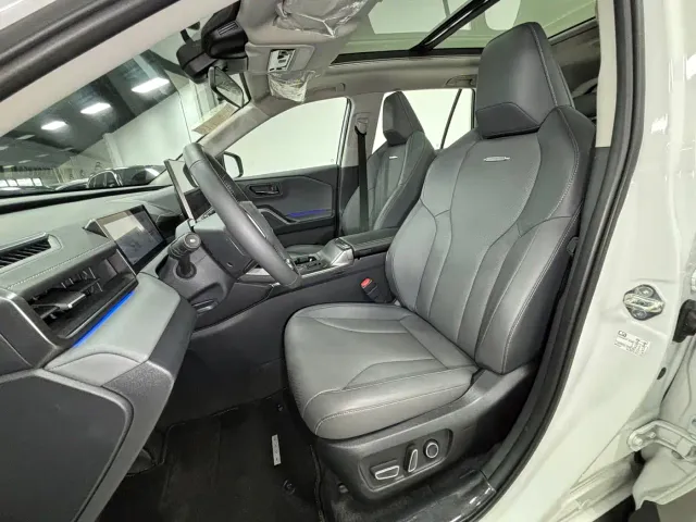 Toyota RAV4 — Фото автомобиля 8
