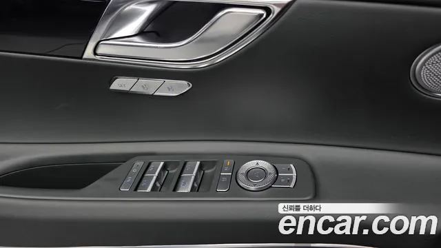 Genesis GV80 — Фото автомобиля 30