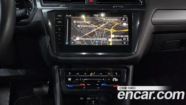 Volkswagen Tiguan — Фото автомобиля 14