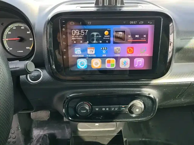 Roewe Clever — Фото автомобиля 12