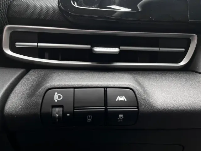 Hyundai Elantra — Фото автомобиля 18