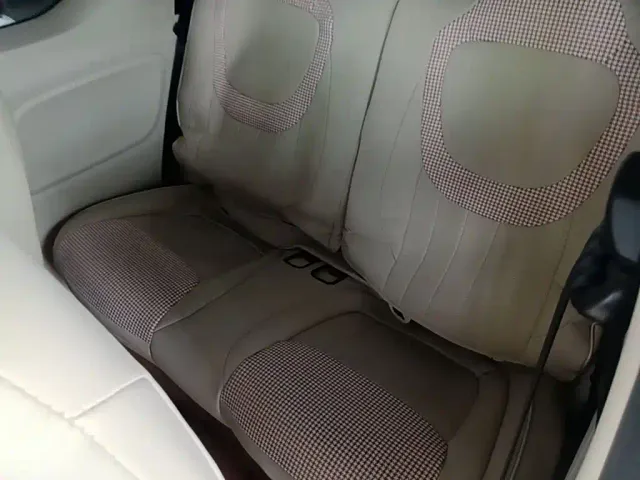Wuling Hongguang Mini EV — Фото автомобиля 16