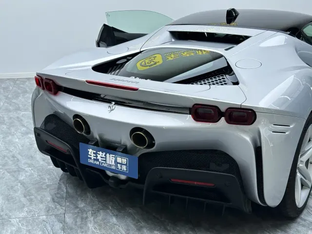 Ferrari SF90 — Фото автомобиля 25