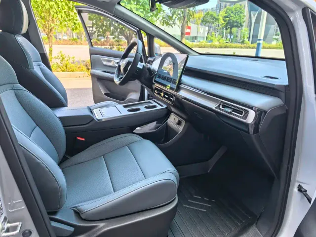 GAC Aion Y — Фото автомобиля 11