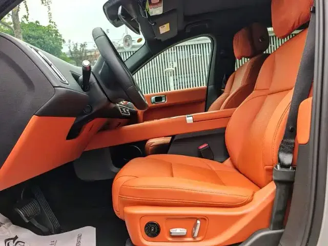 Li Auto L6 — Фото автомобиля 2