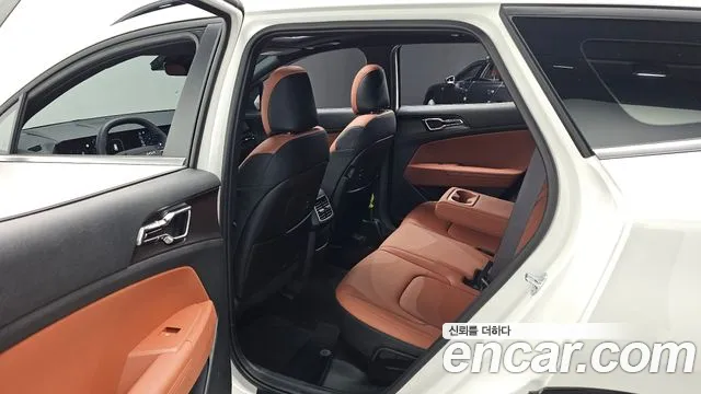 Kia Sportage Новый Sportage 5 поколение Бензин 1.6 турбо 2WD — Фото автомобиля 12