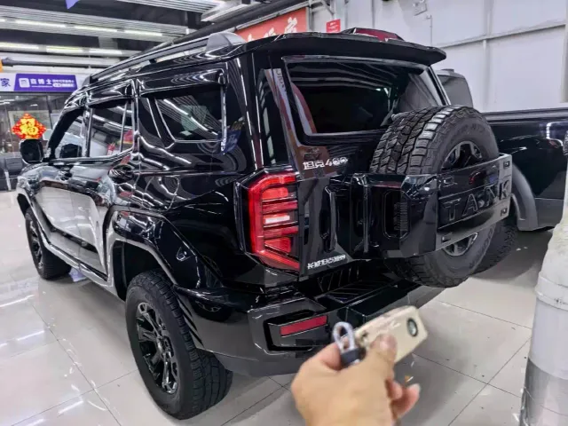 Tank Tank 400 New Energy 2024 Hi4-T Off-Road Edition — Фото автомобиля 9