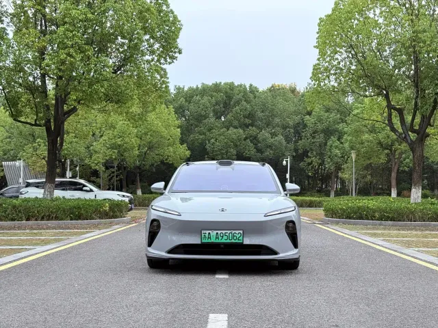 Nio ET5 — Фото автомобиля 2